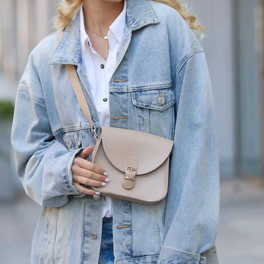 Smooth Compact Square Saddle Pouch With Curved Buckle Flap, Wide Single Hanging Strand And Soft Rounded Corner Edges